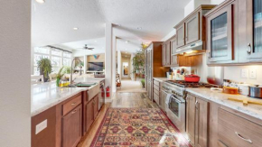 New! Grand Manor - Close to Tamarack and Lake Cascade - Pet friendly - fenced yard - trailer parking